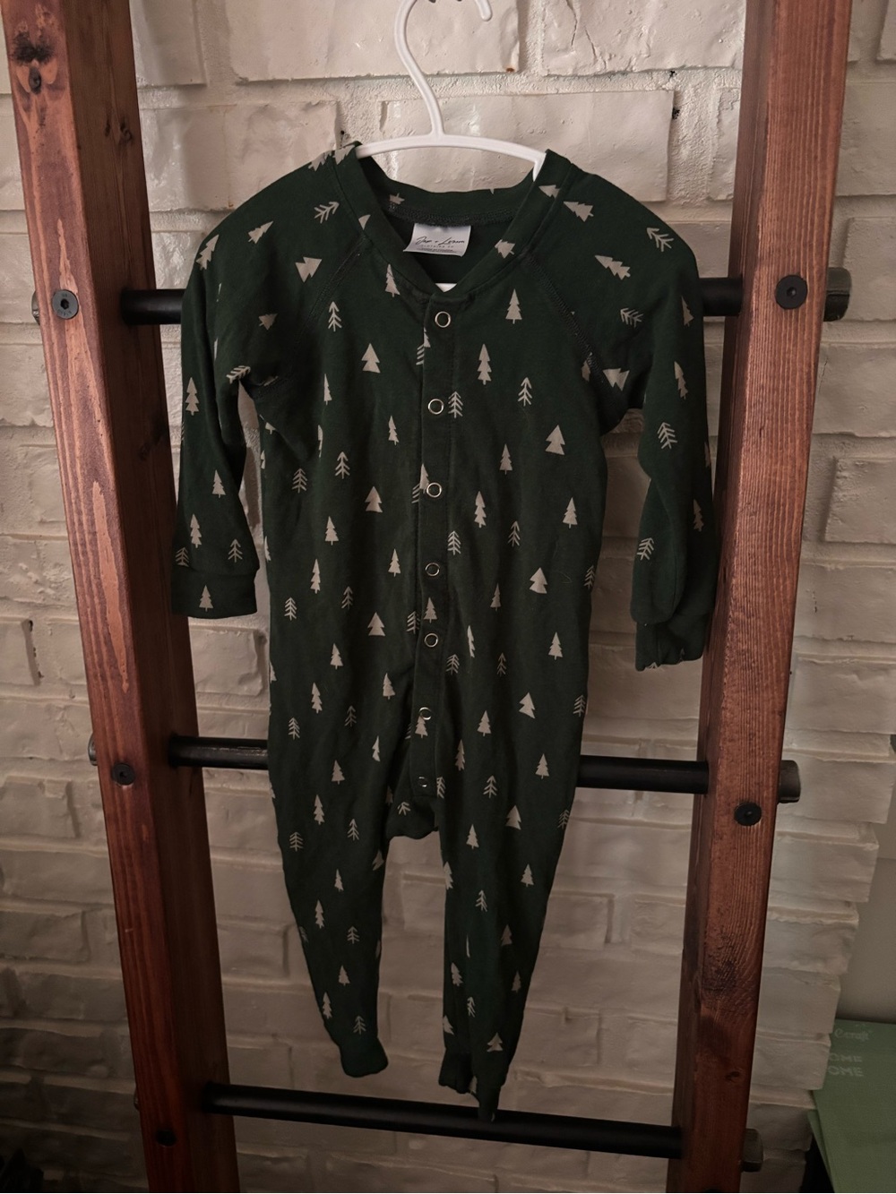 🌻3/$35 🌻 Jax & Lennon Forrest Green One-Piece with Tree Print 12-18 months